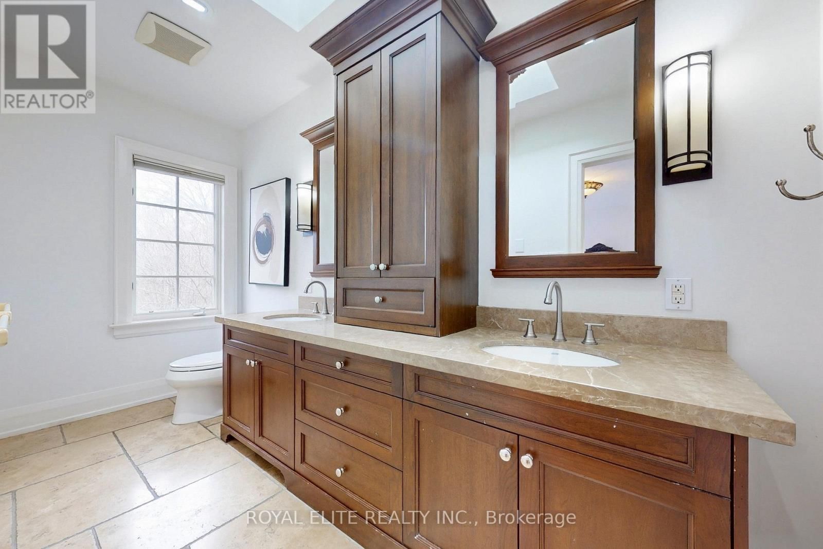 177 GLENGROVE AVENUE WEST Image 25