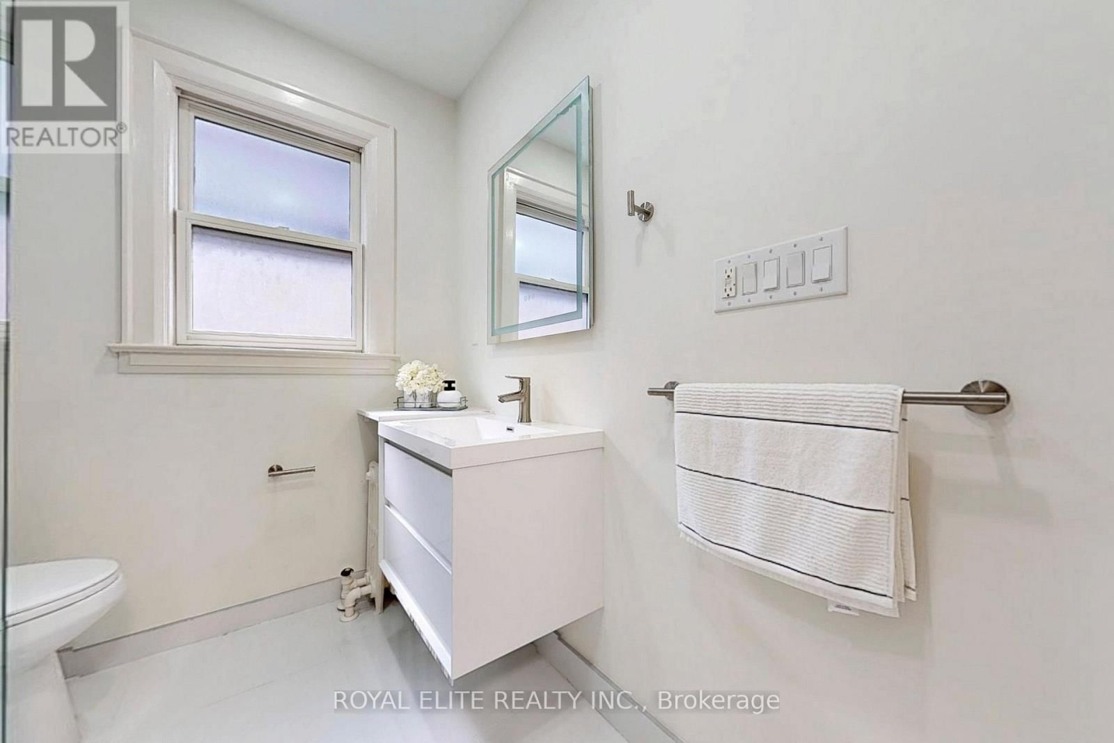 177 GLENGROVE AVENUE WEST Image 33