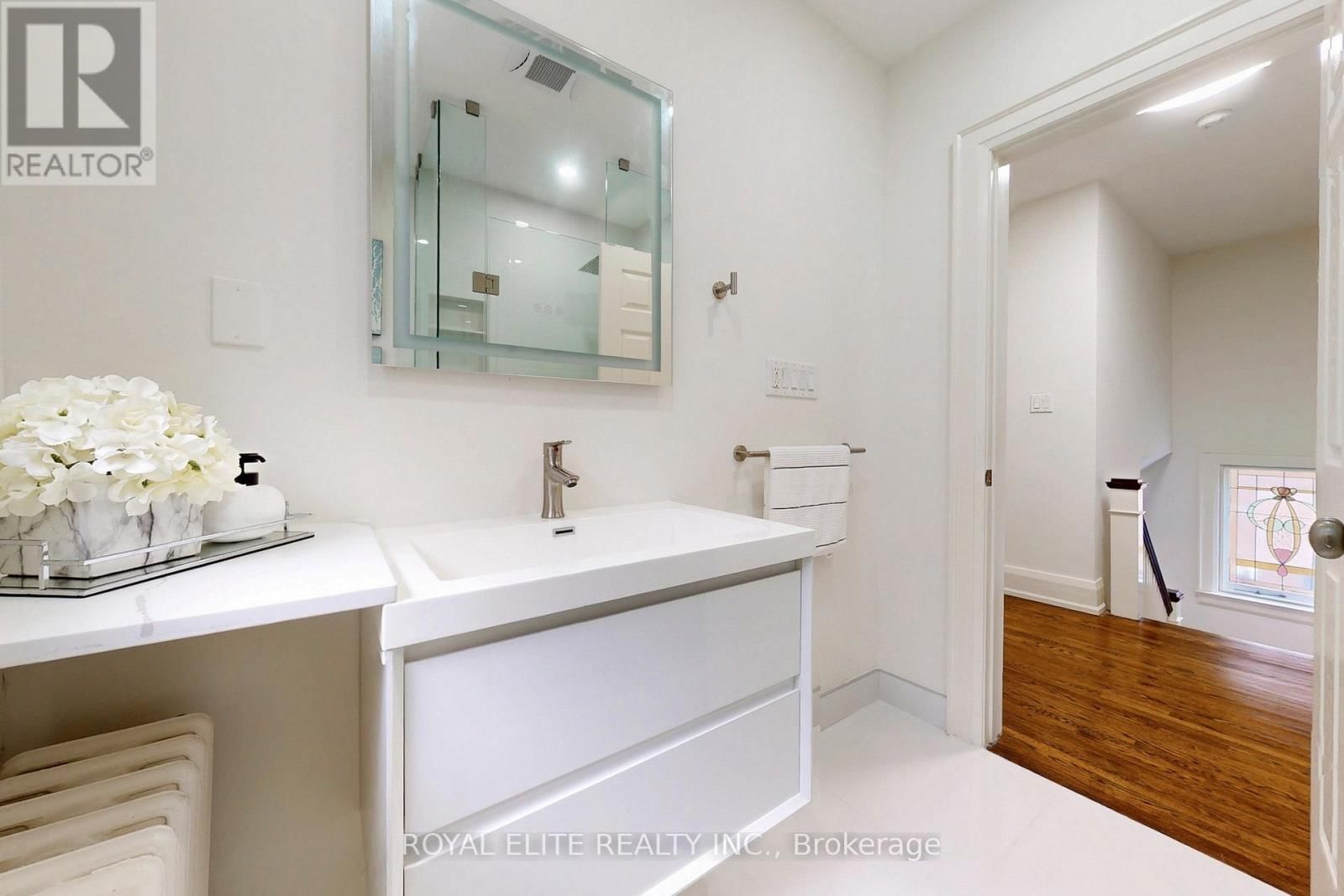 177 GLENGROVE AVENUE WEST Image 34