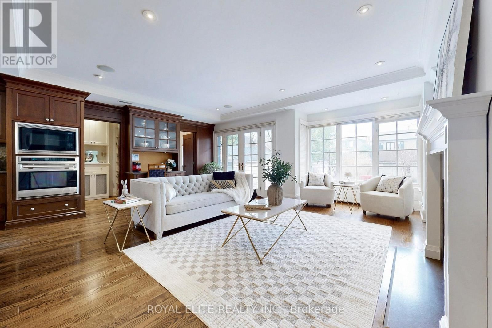 177 GLENGROVE AVENUE WEST Image 6