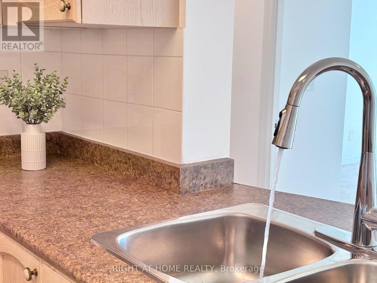 2607 - 5508 YONGE STREET Image 10