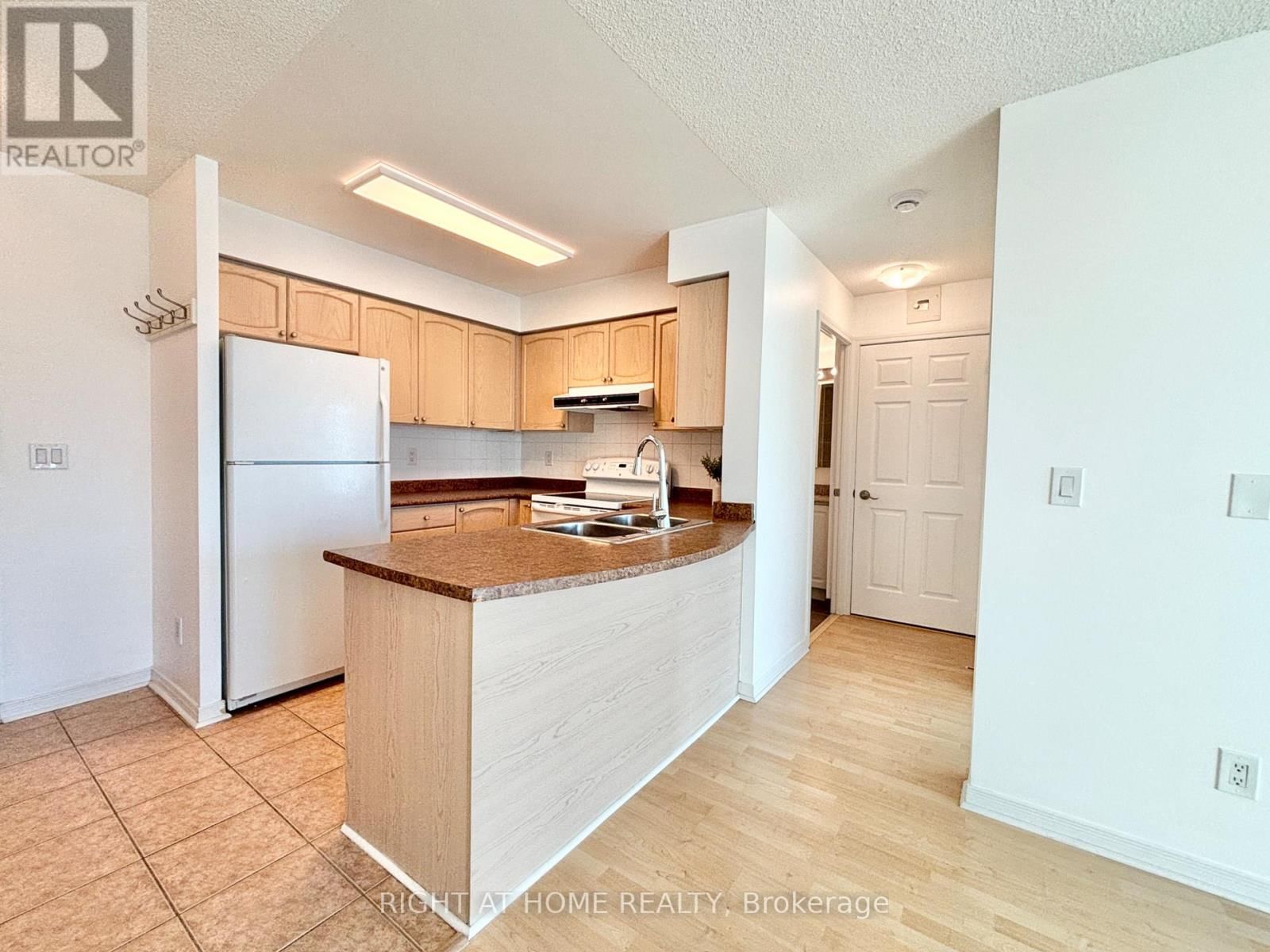 2607 - 5508 YONGE STREET Image 8