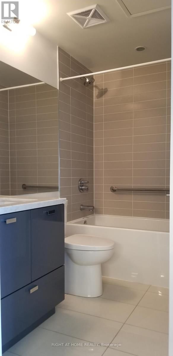 1003 - 290 ADELAIDE STREET WEST Image 6