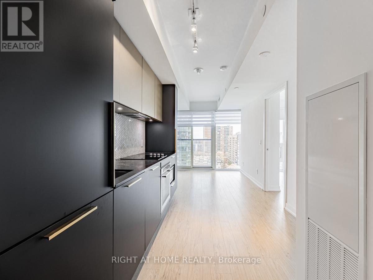 1615 - 85 WOOD STREET Image 11