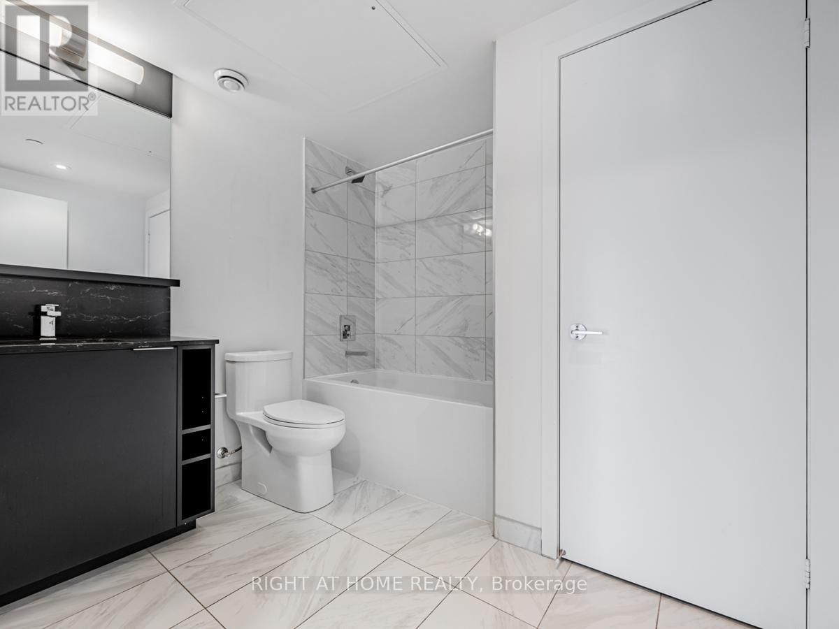 1615 - 85 WOOD STREET Image 25