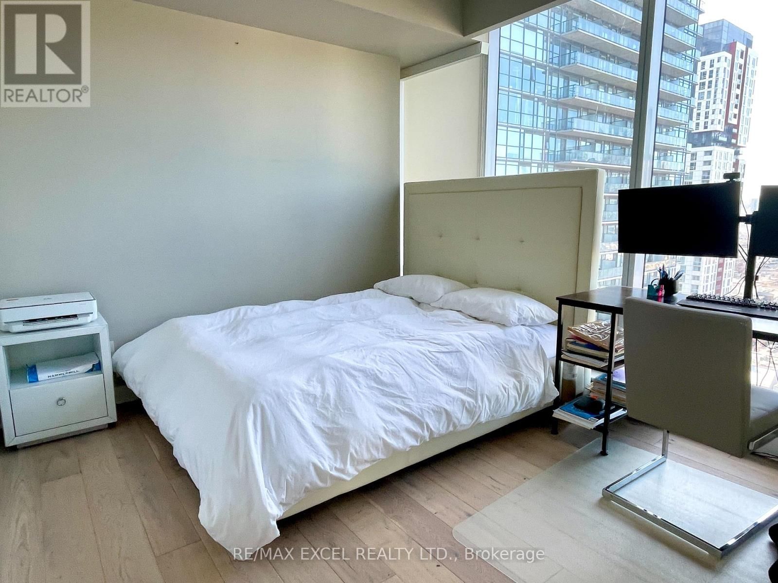 2704 - 295 ADELAIDE STREET WEST Image 11