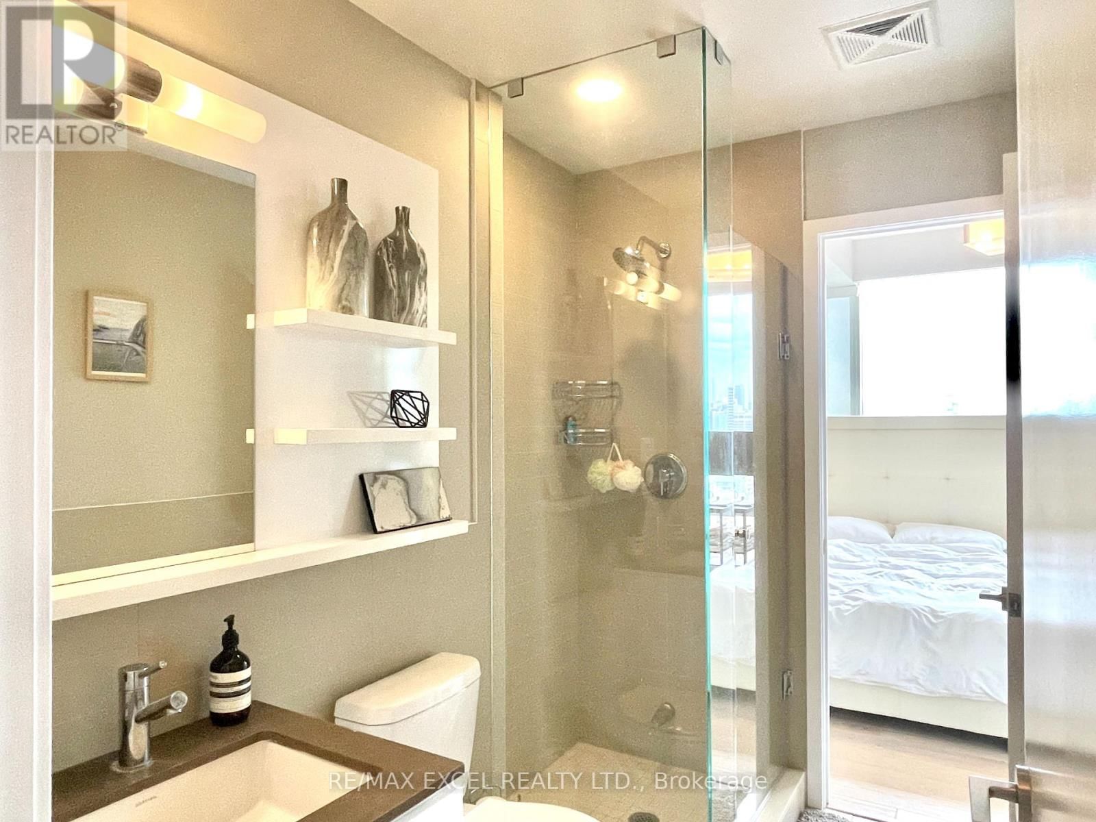 2704 - 295 ADELAIDE STREET WEST Image 13