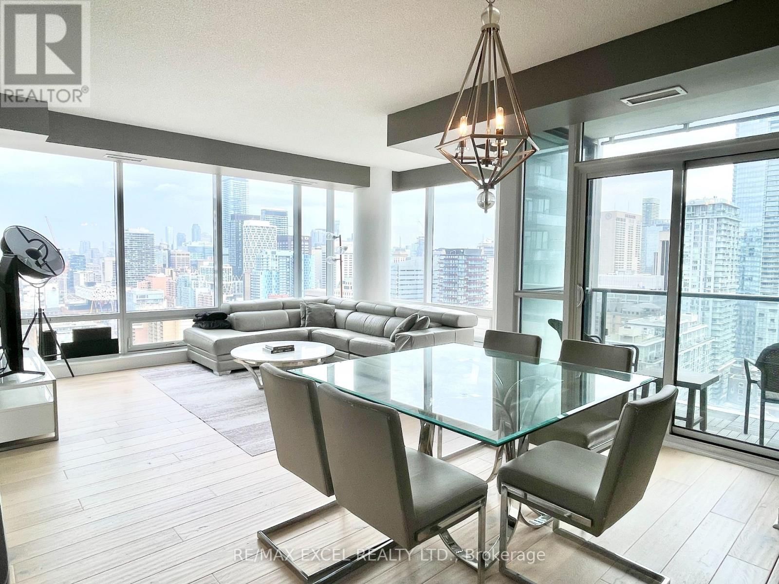 2704 - 295 ADELAIDE STREET WEST Image 6