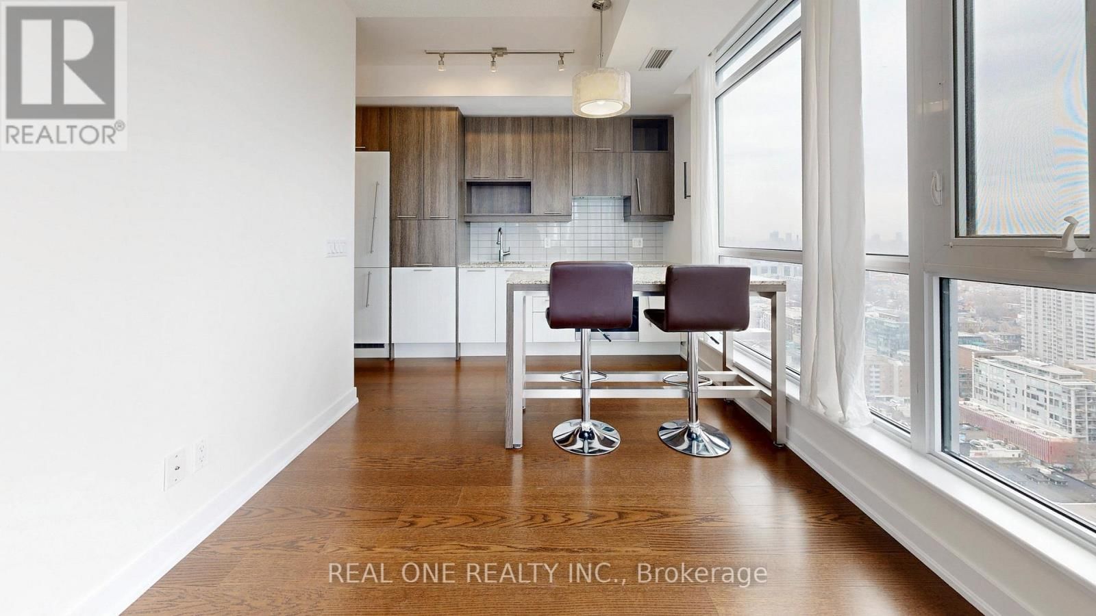 3002 - 30 NELSON STREET Image 12