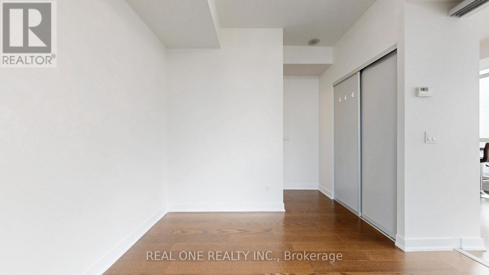 3002 - 30 NELSON STREET Image 18