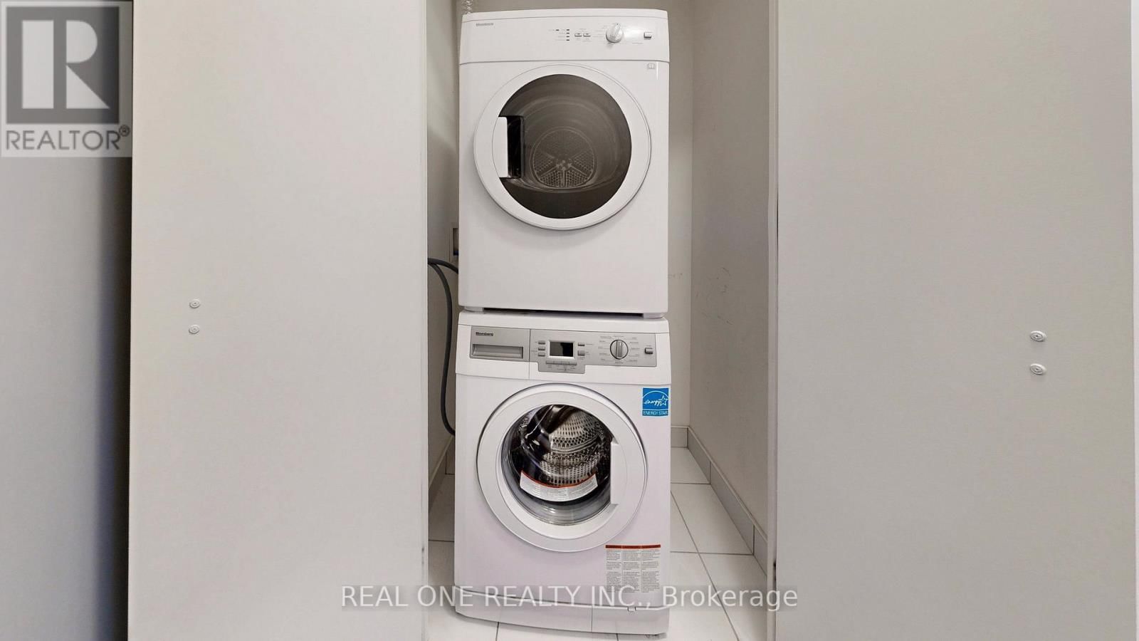 3002 - 30 NELSON STREET Image 27