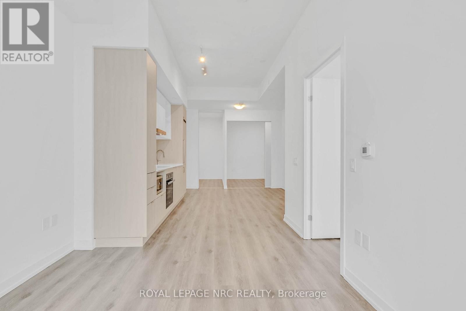 6908 - 138 DOWNES STREET Image 16