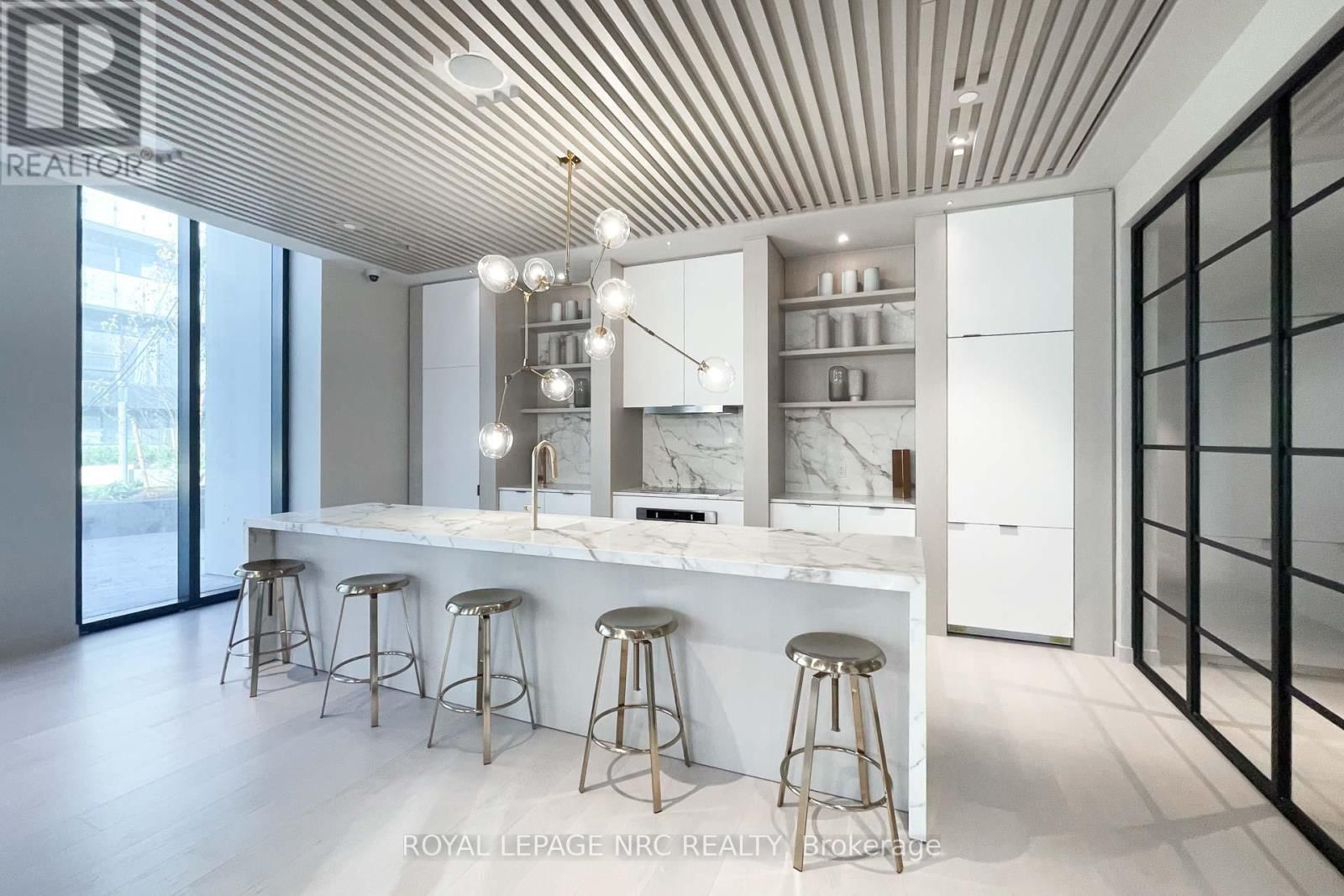 6908 - 138 DOWNES STREET Image 36