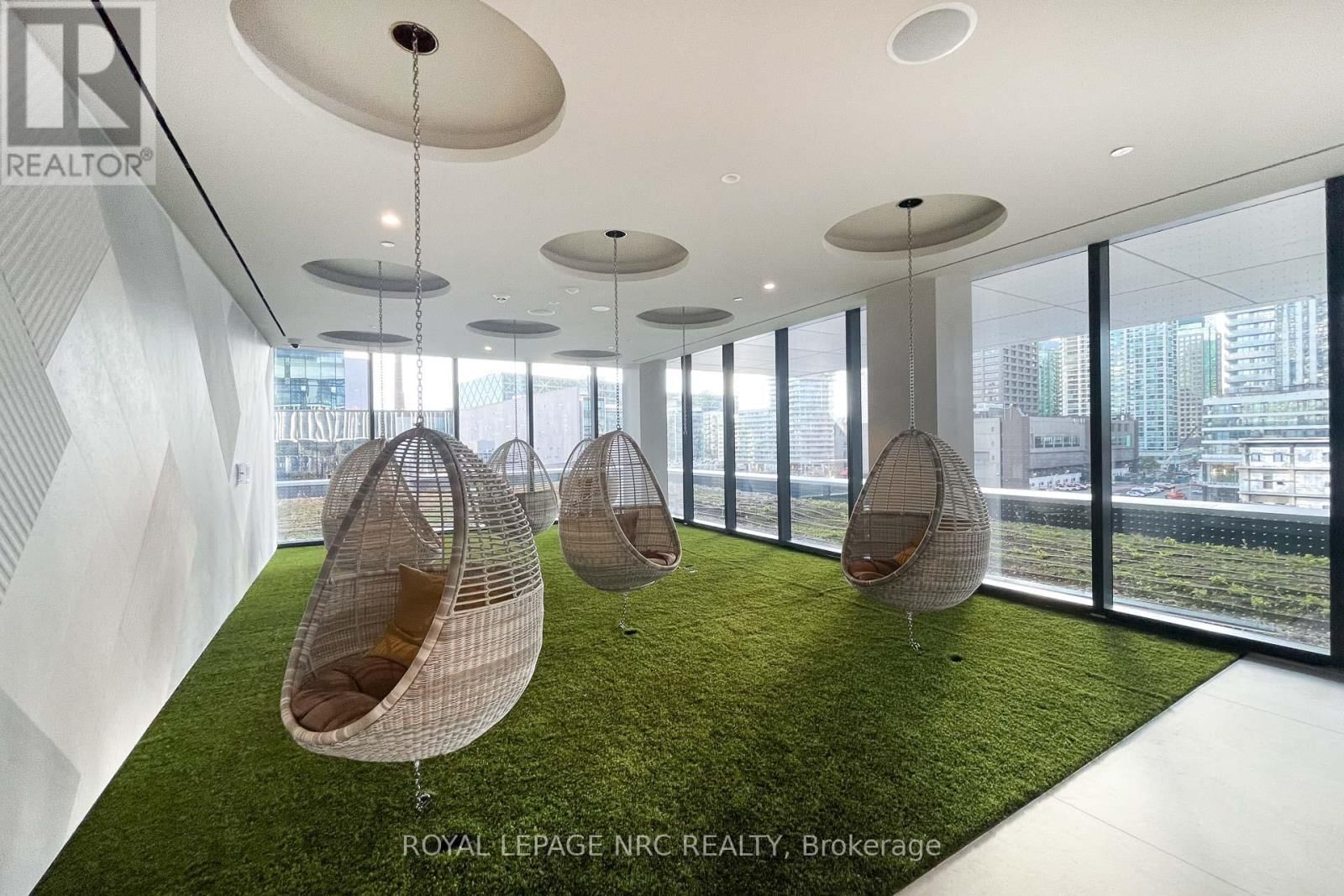 6908 - 138 DOWNES STREET Image 43