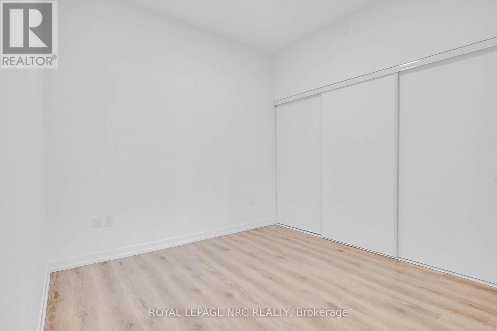 6908 - 138 DOWNES STREET Image 9