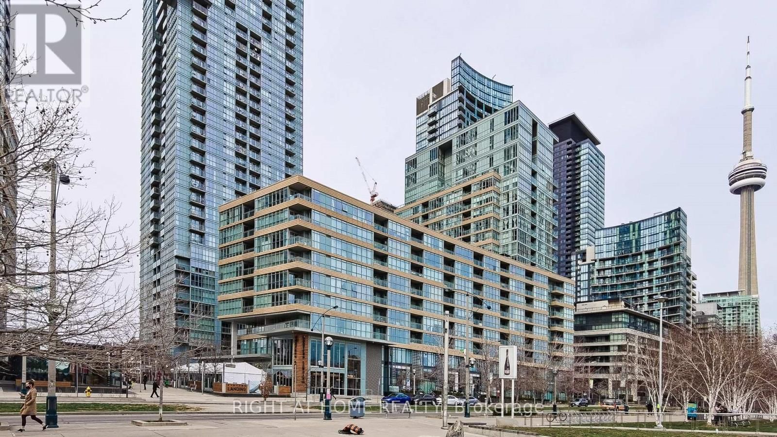 703 - 10 CAPREOL COURT Image 3