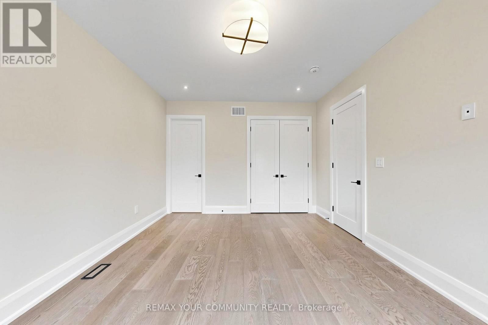 97 RANEE AVENUE Image 23