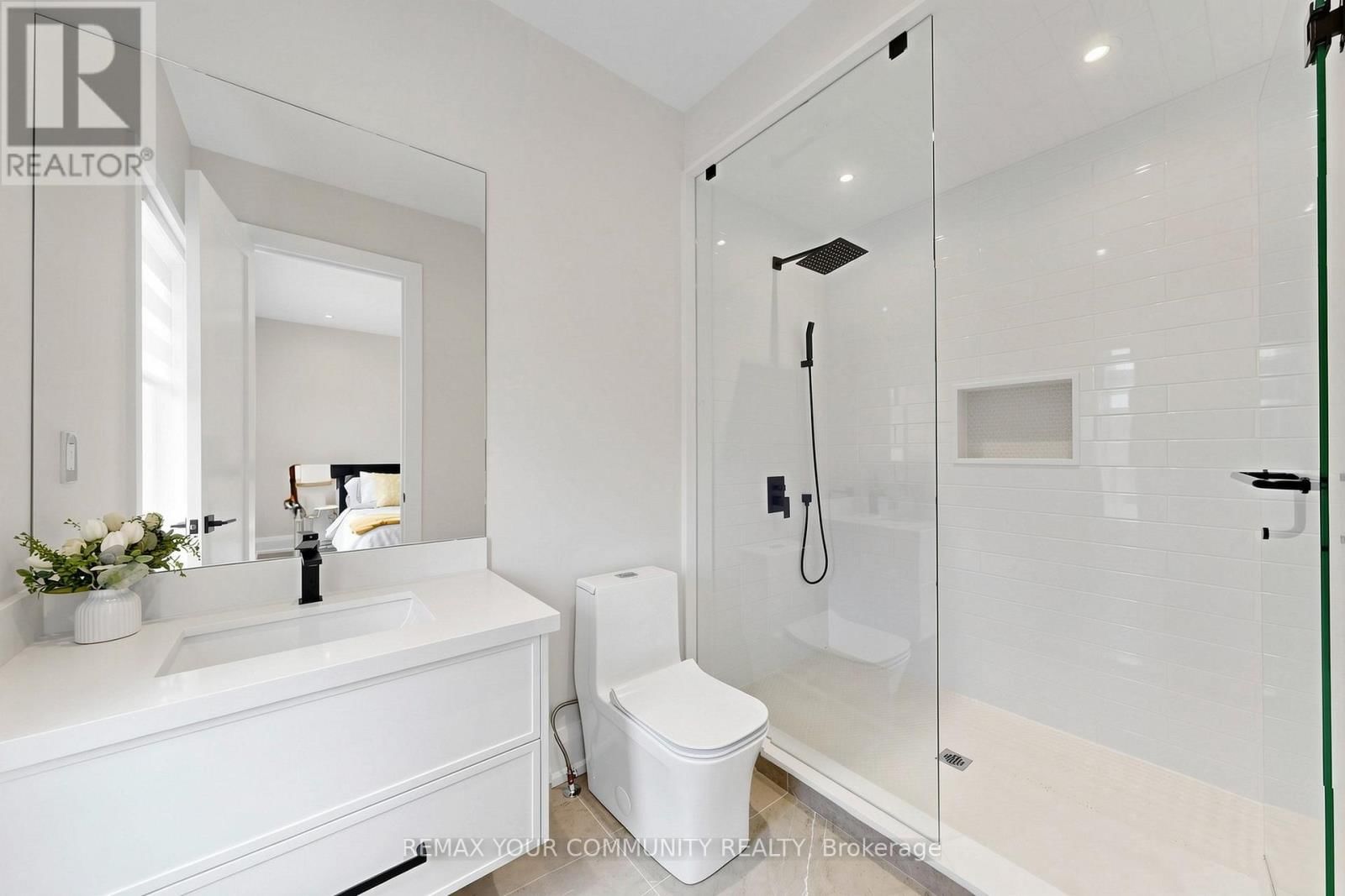 97 RANEE AVENUE Image 26