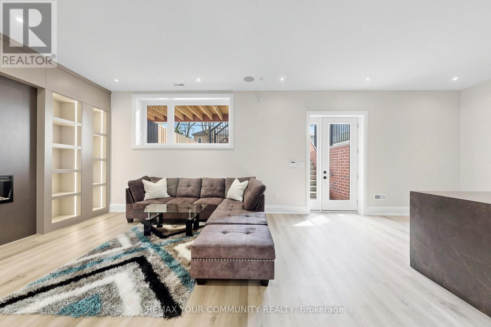 97 RANEE AVENUE Image 39