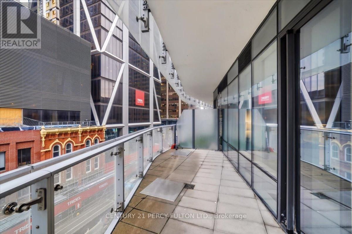 313 - 1 BLOOR STREET EAST Image 22