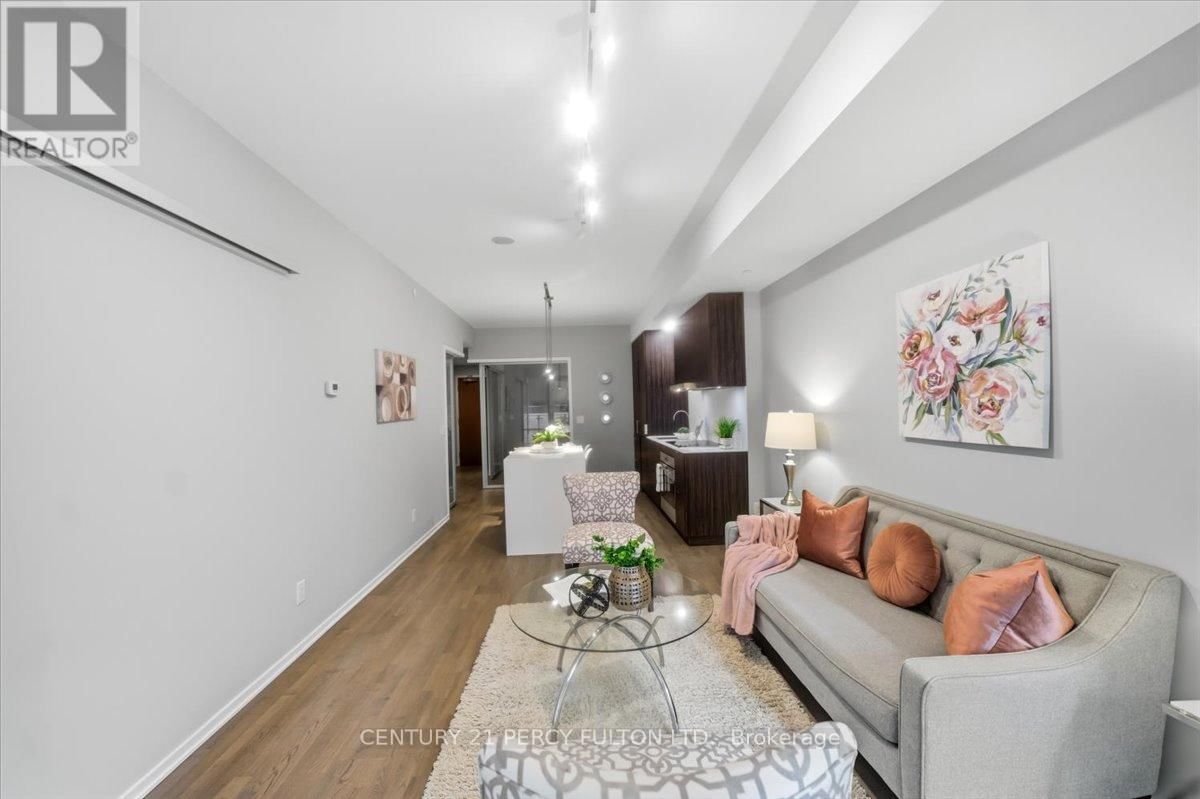 313 - 1 BLOOR STREET EAST Image 6