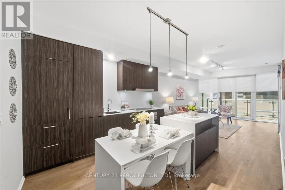 313 - 1 BLOOR STREET EAST Image 9