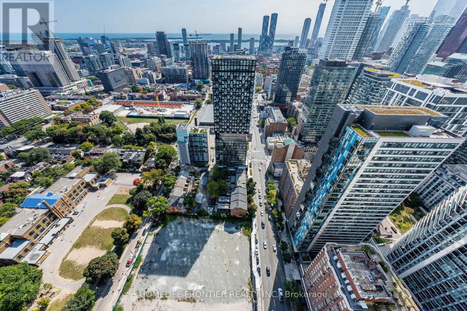 4608 - 181 DUNDAS STREET EAST Image 10