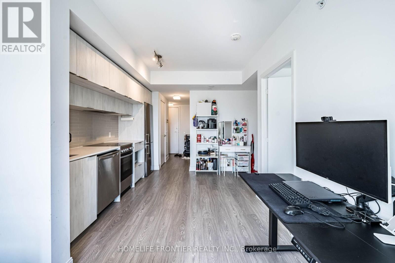 4608 - 181 DUNDAS STREET EAST Image 7