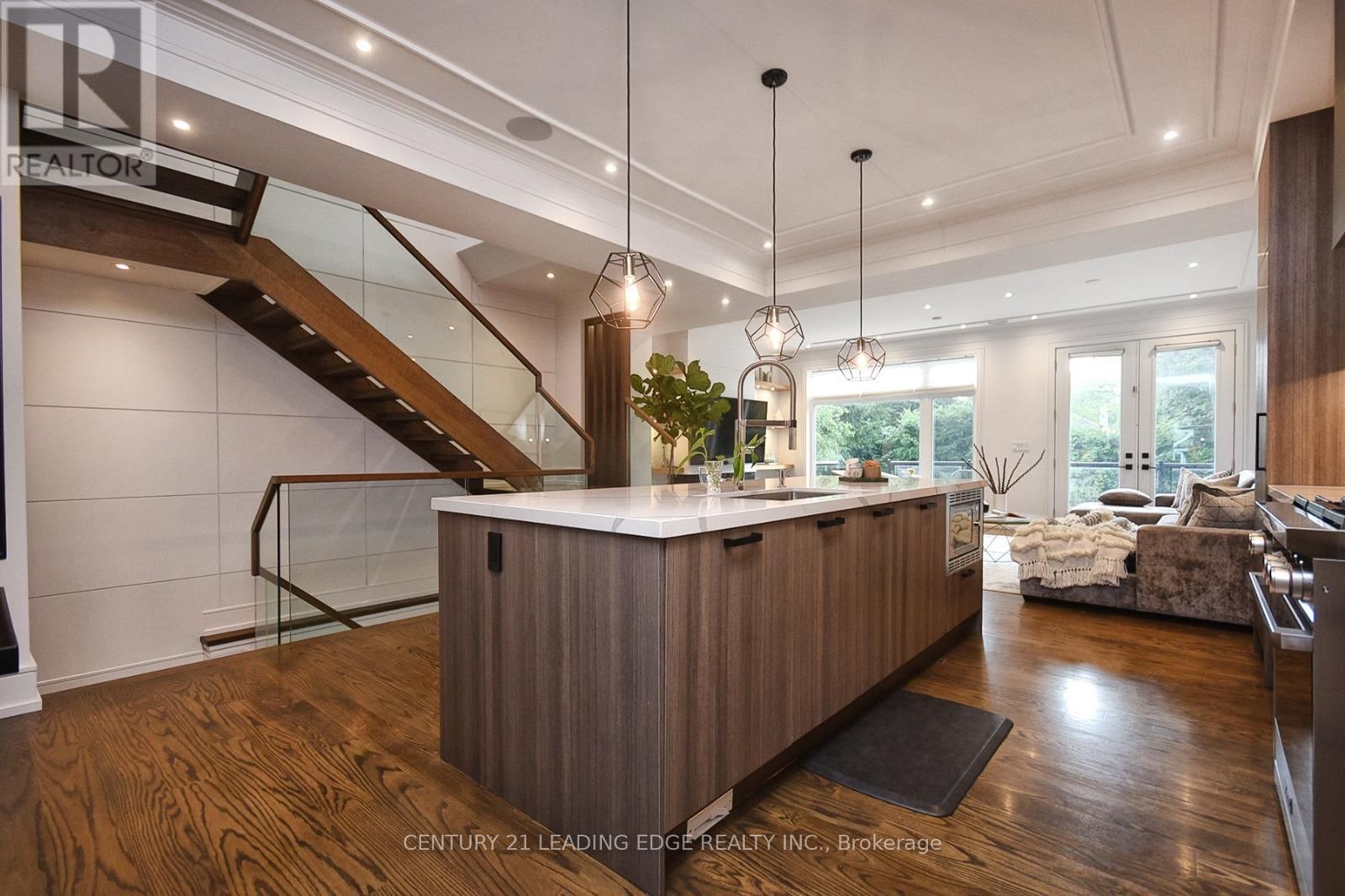 119 STIBBARD AVENUE Image 12