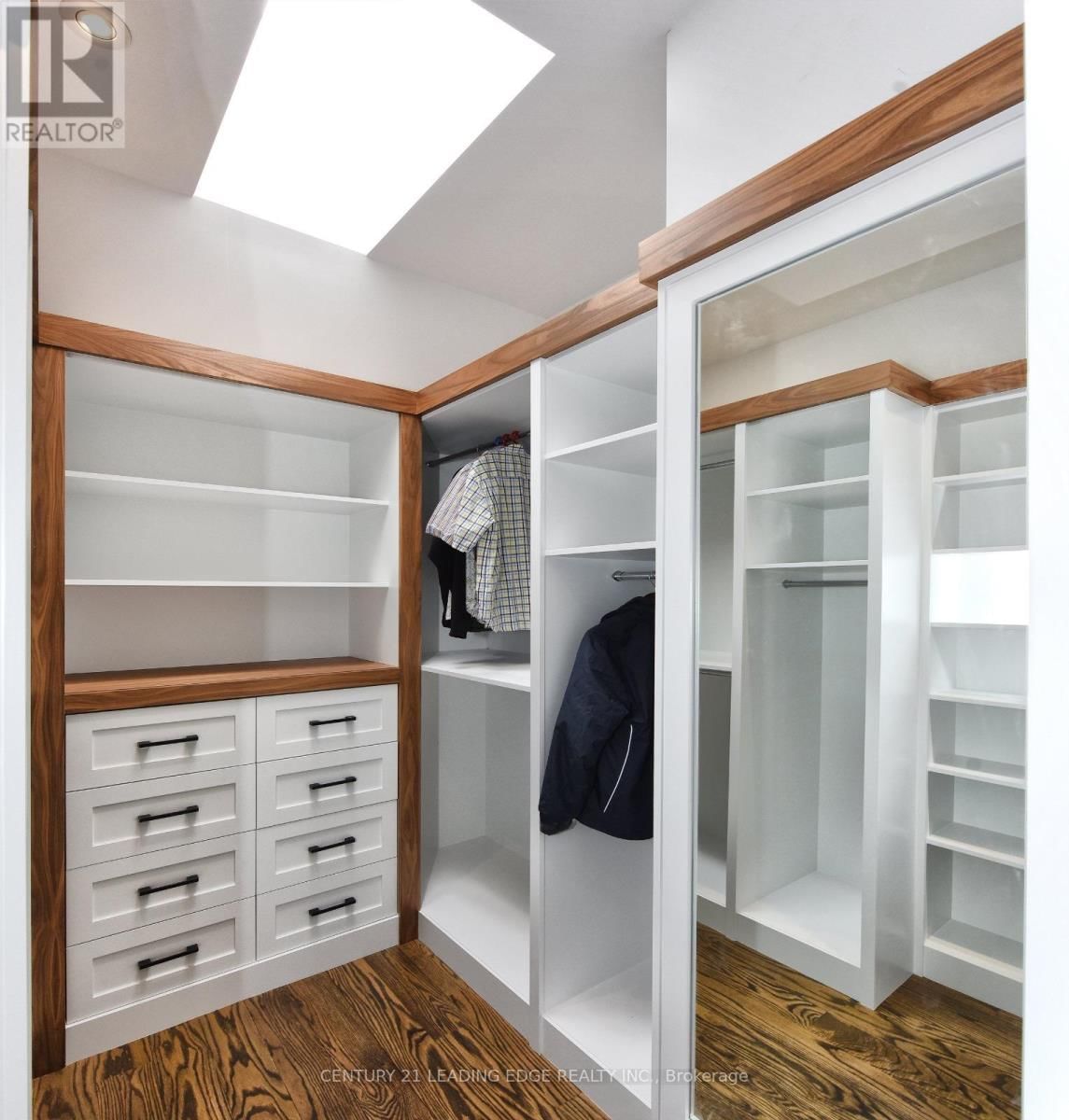 119 STIBBARD AVENUE Image 16