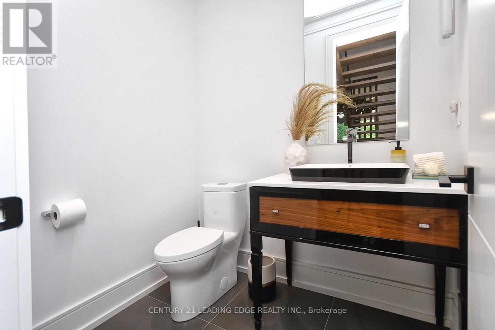 119 STIBBARD AVENUE Image 8