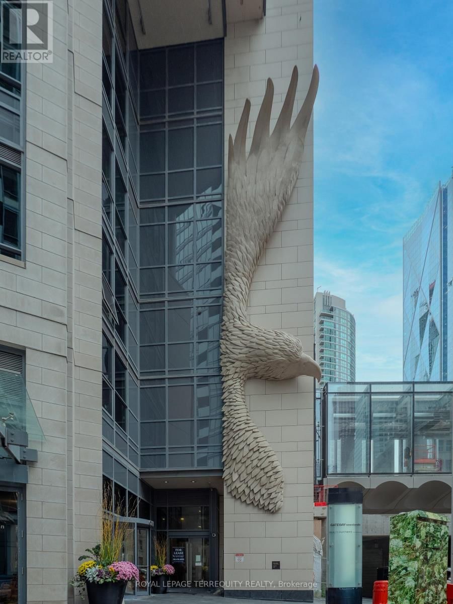 1009 - 1 THE ESPLANADE Image 40