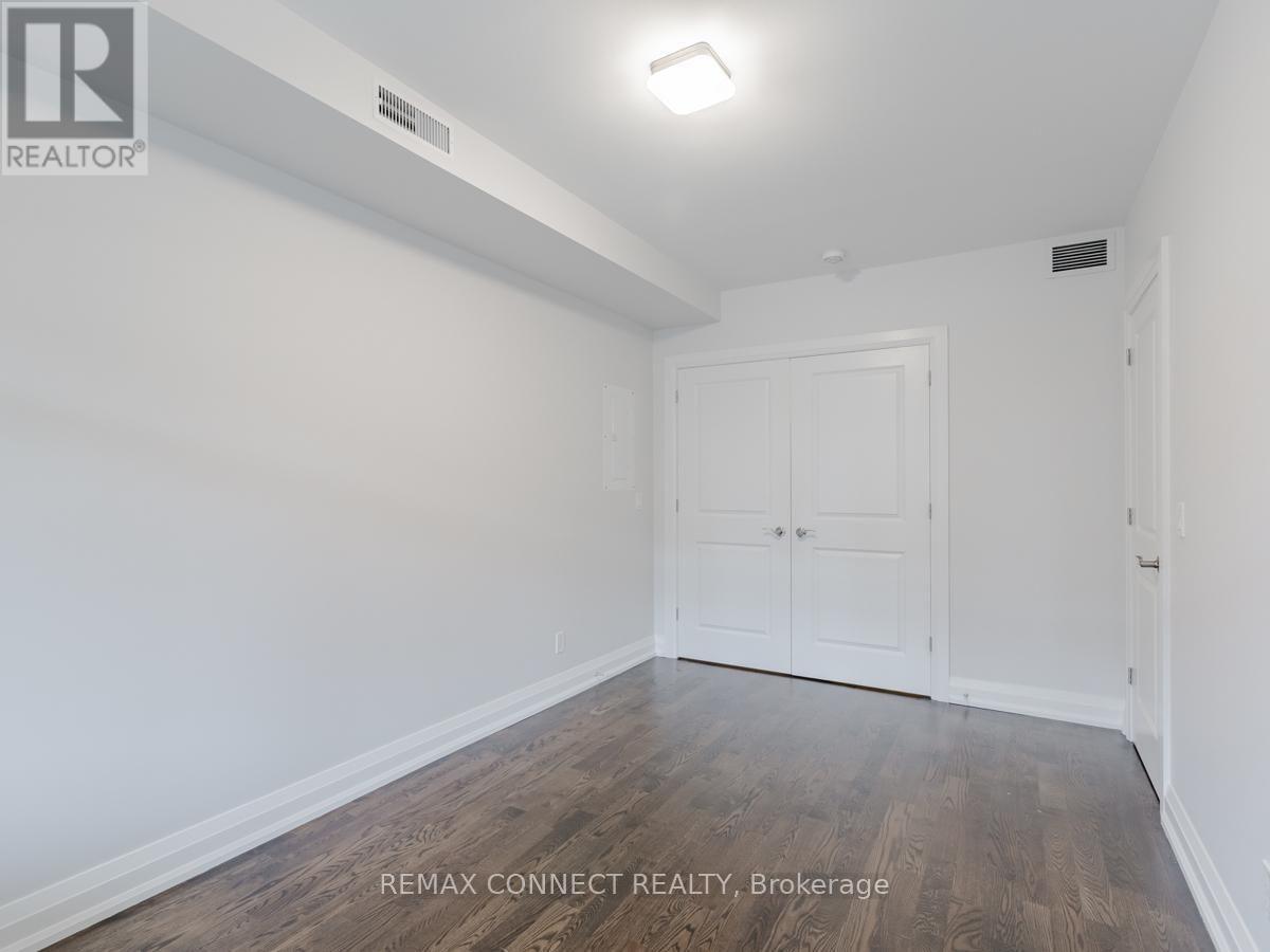 Main - 690 SHAW STREET Image 7