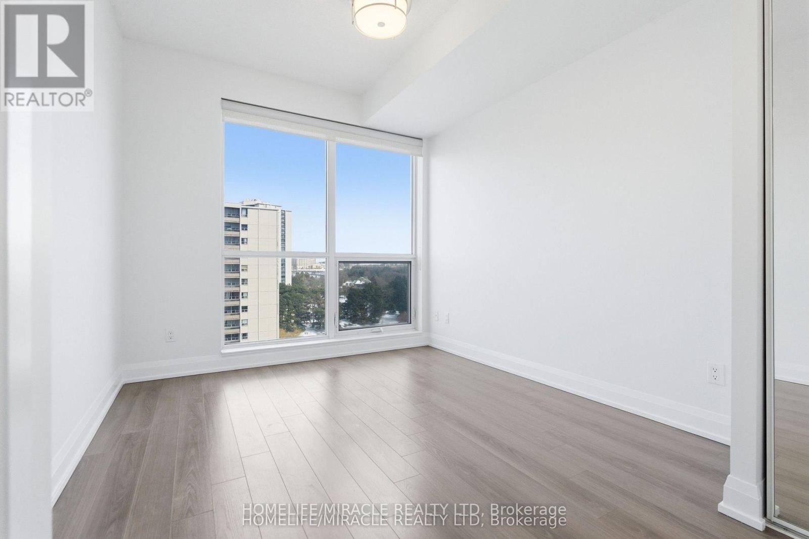 1705 - 18 GRAYDON HALL DRIVE Image 12