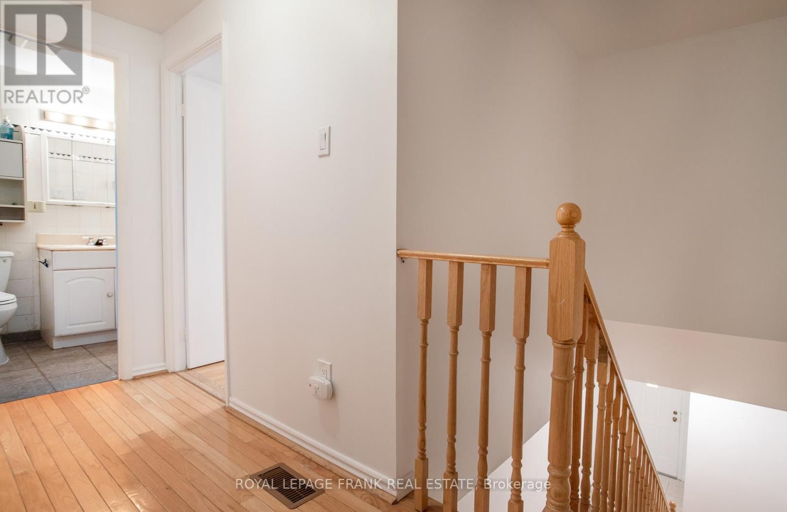 3 ROCK FERN WAY Image 13