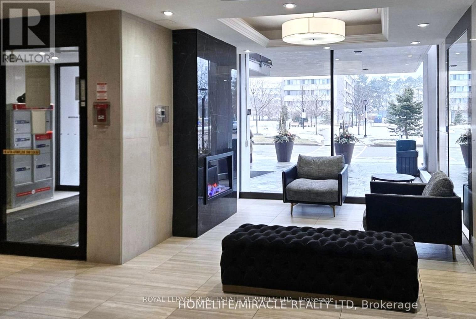 2707 - 735 DON MILLS ROAD Image 4