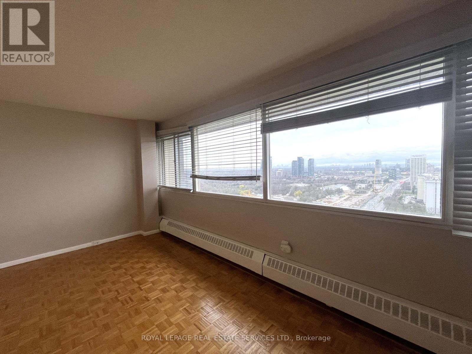 2707 - 735 DON MILLS ROAD Image 9