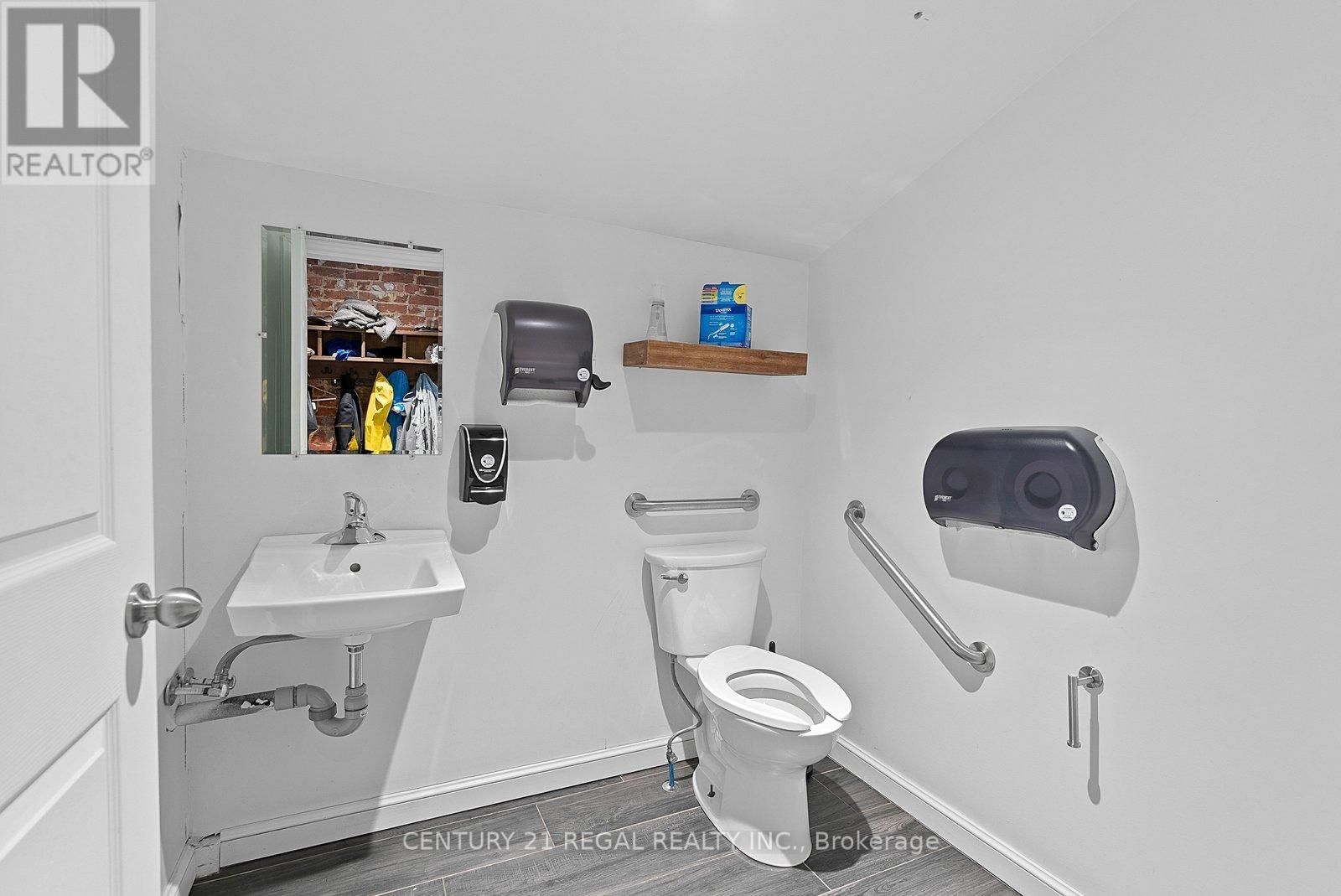 2nd/3rd - 481-483 CHURCH STREET Image 22