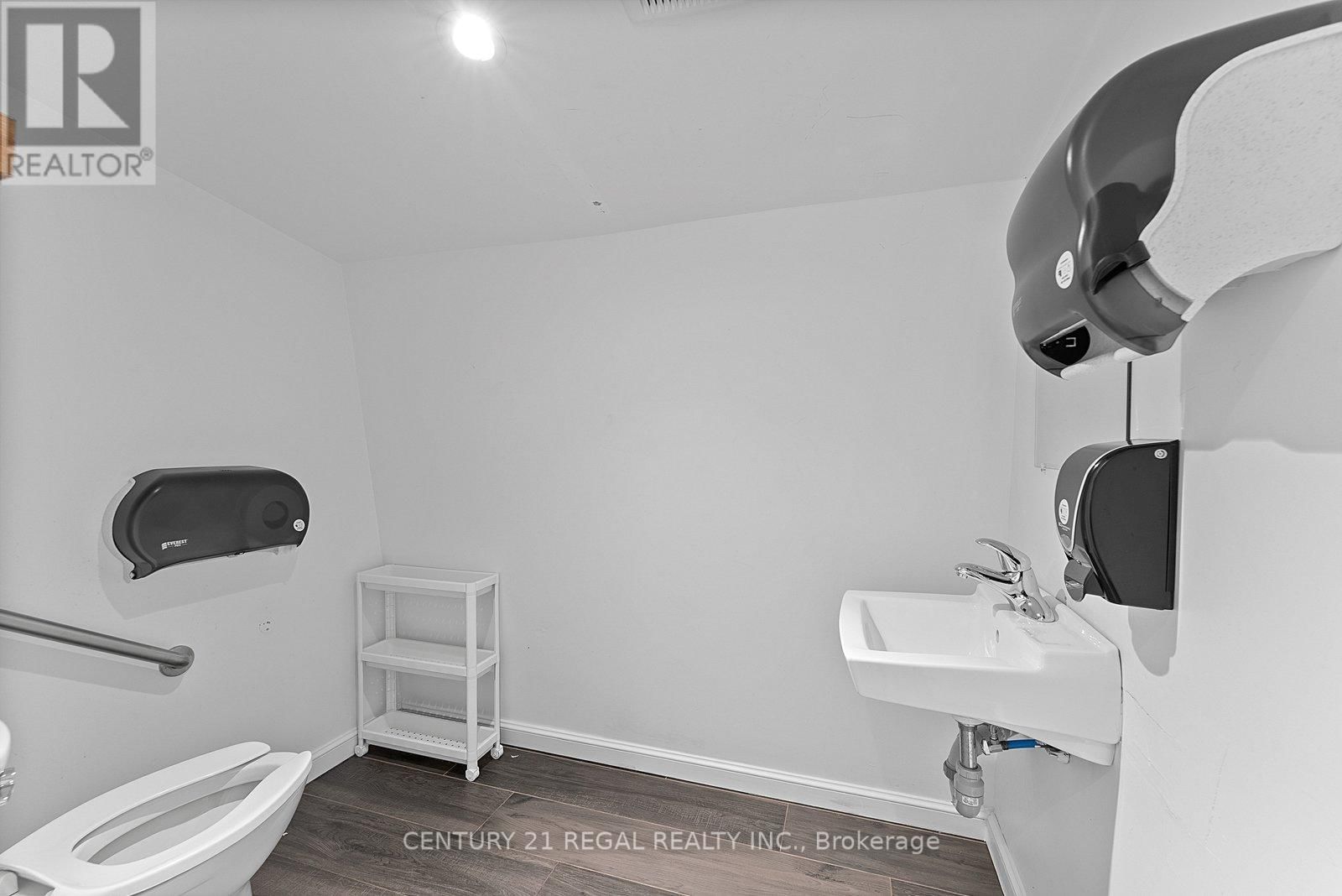 2nd/3rd - 481-483 CHURCH STREET Image 29