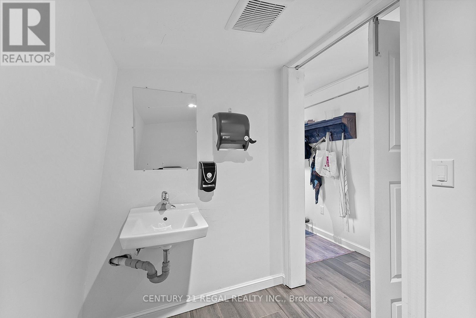 2nd/3rd - 481-483 CHURCH STREET Image 30