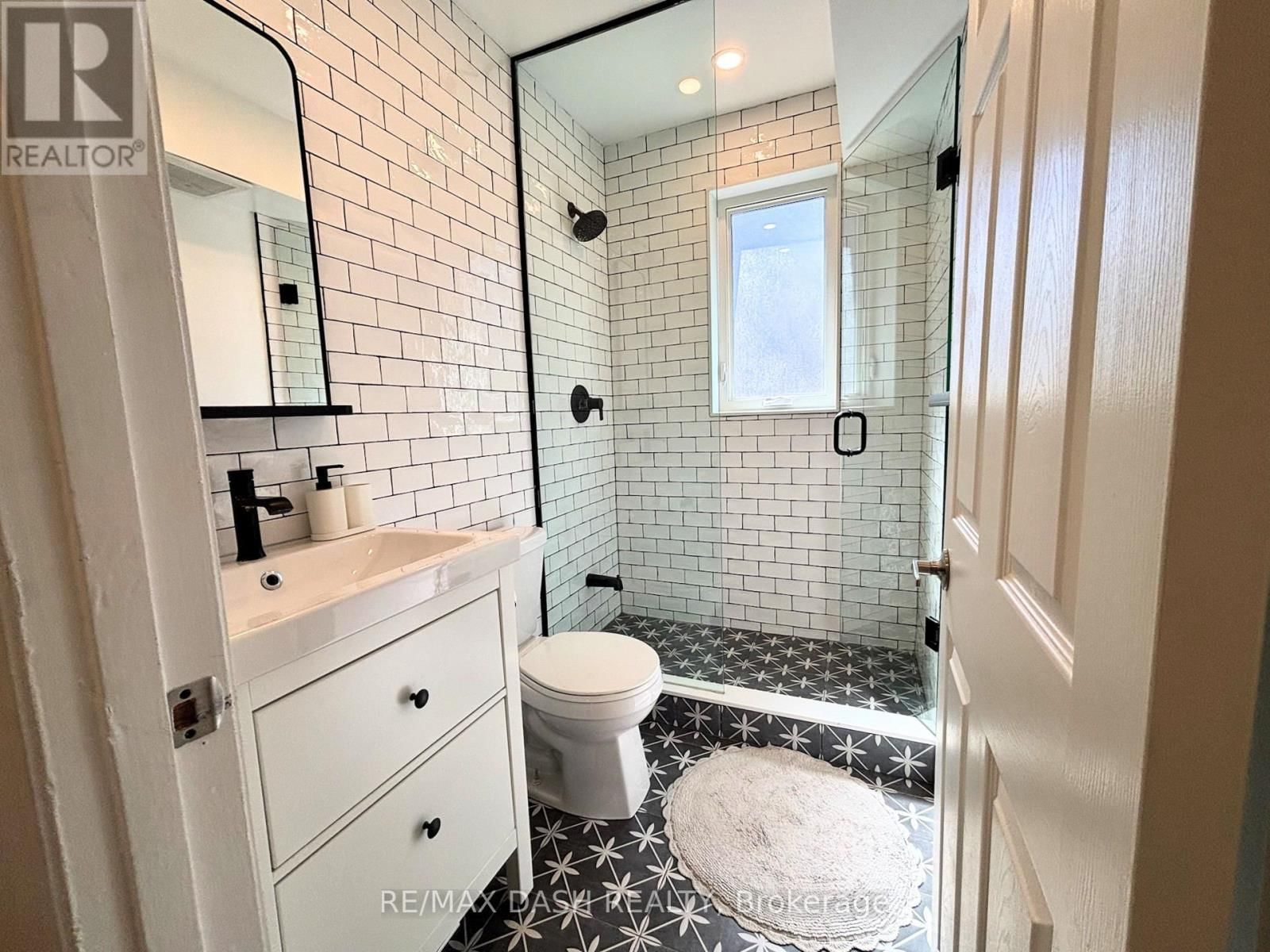 3312 BATHURST STREET Image 17