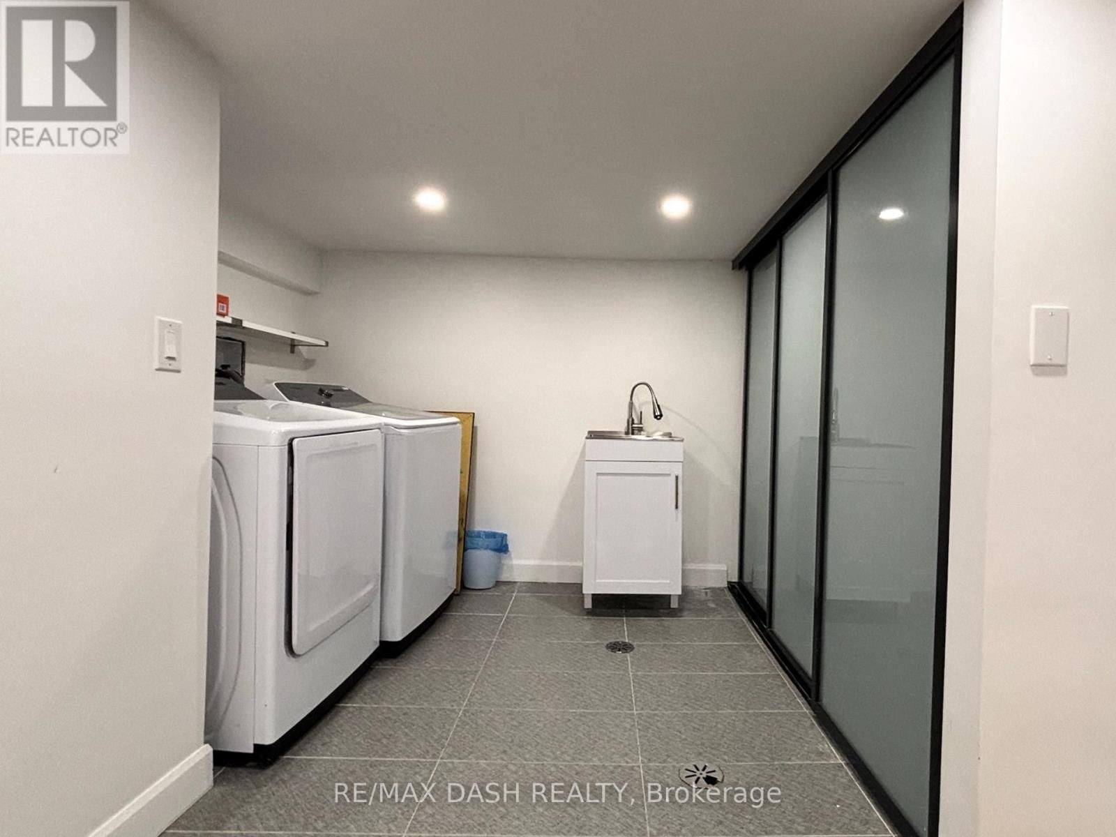 3312 BATHURST STREET Image 21