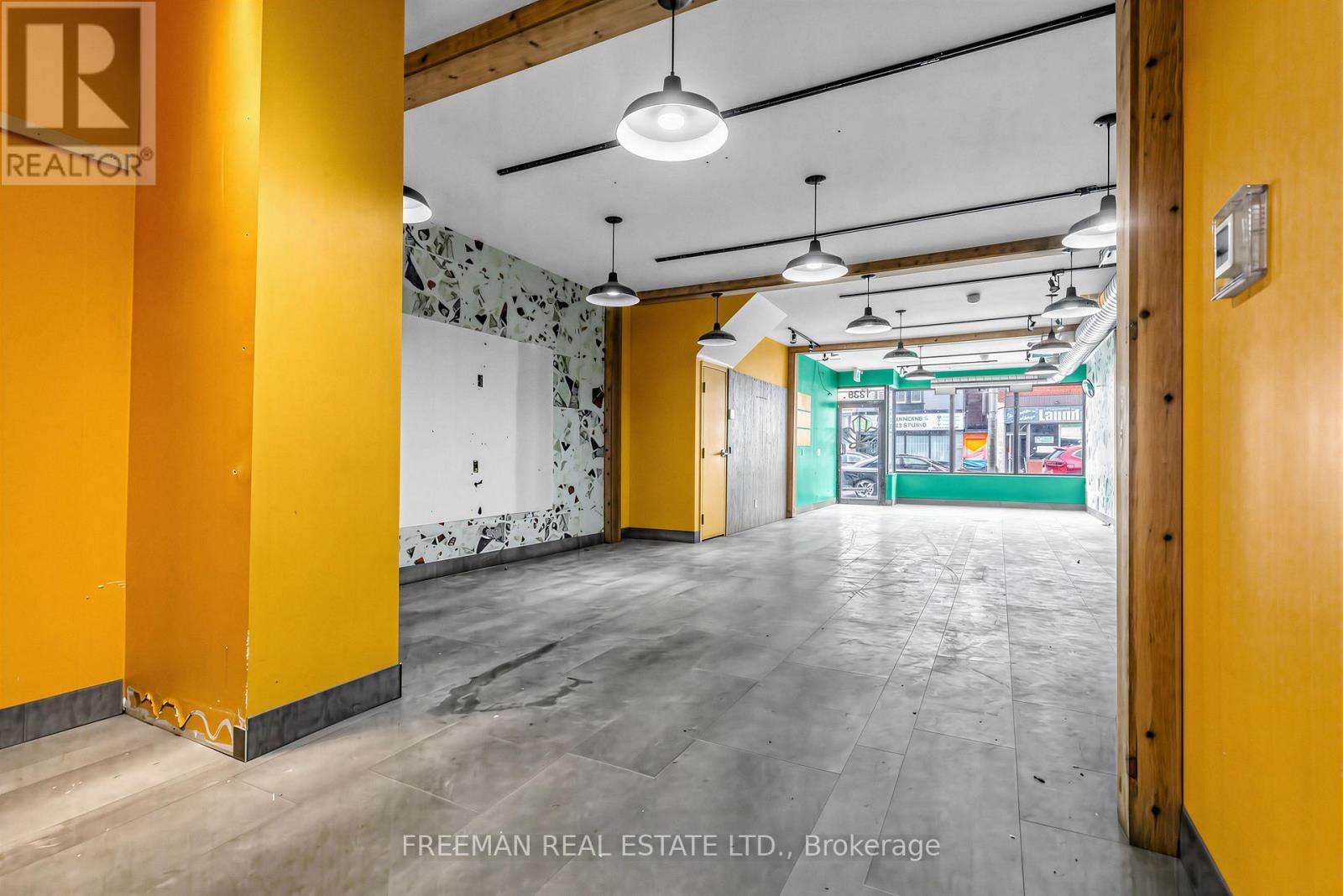 1239 BLOOR STREET WEST Image 11