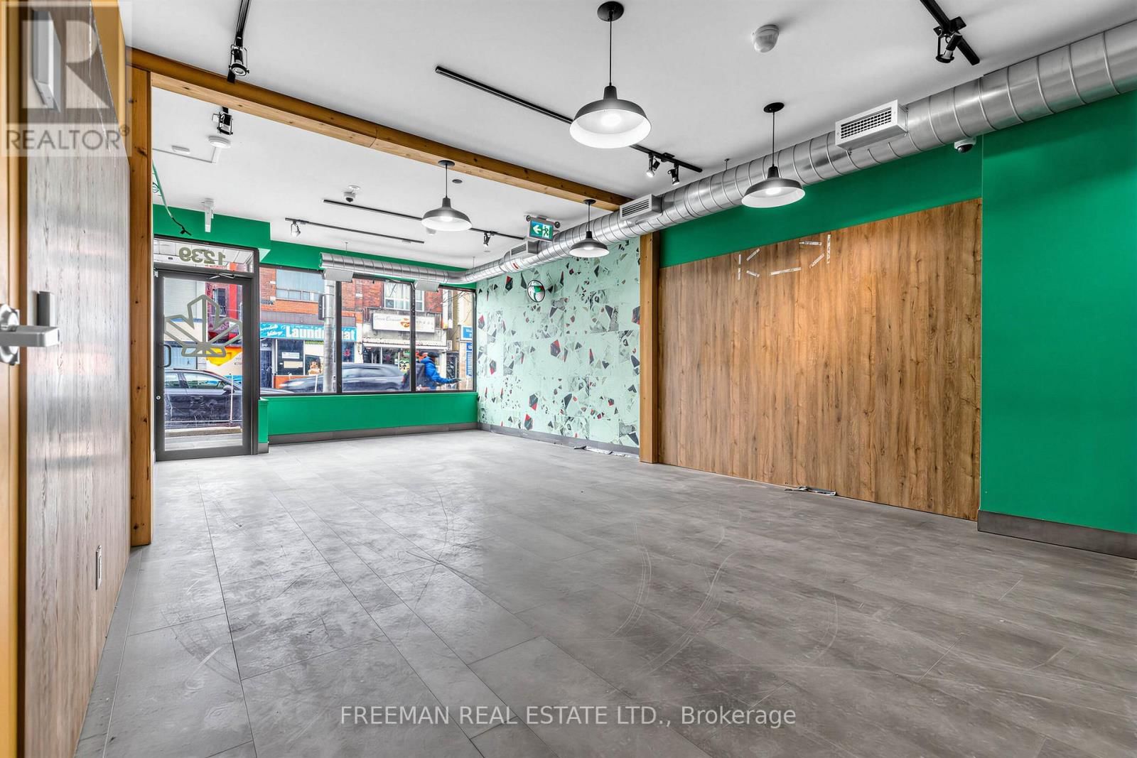 1239 BLOOR STREET WEST Image 4