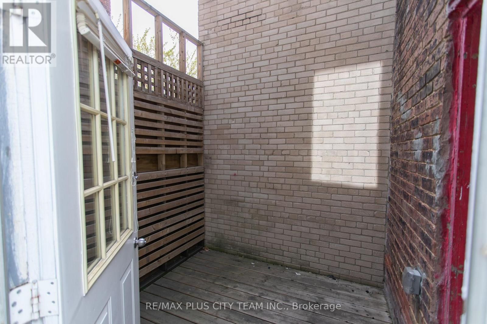 2 - 682 BATHURST STREET Image 20