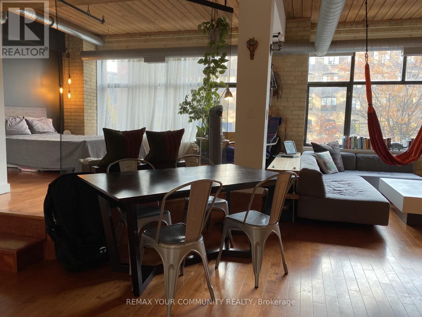 204 - 436 WELLINGTON STREET WEST Image 9