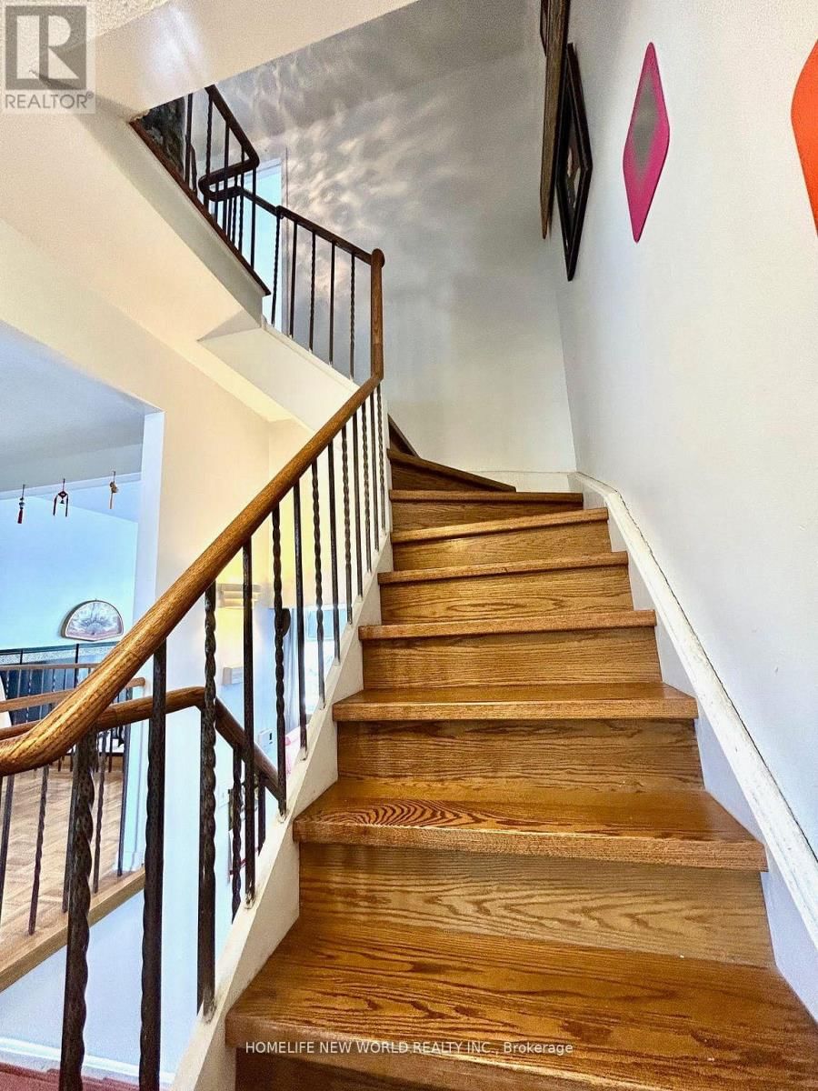 29 JENNY WRENWAY Image 14