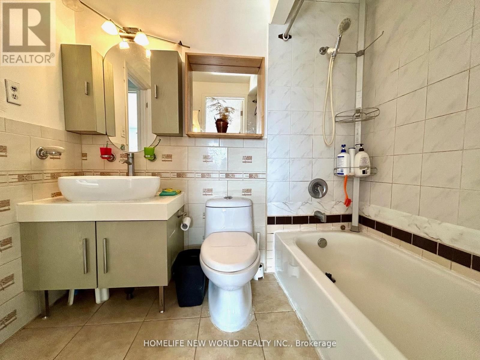 29 JENNY WRENWAY Image 18