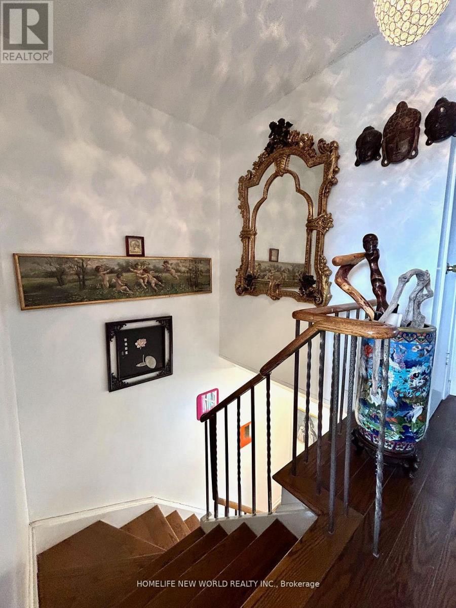 29 JENNY WRENWAY Image 22