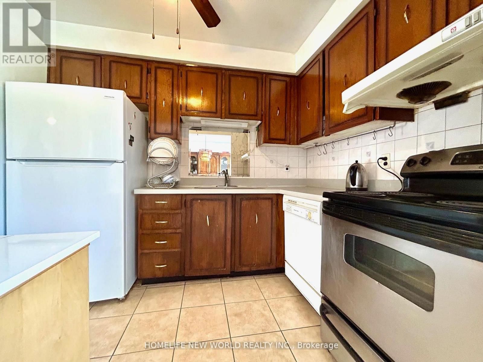 29 JENNY WRENWAY Image 8